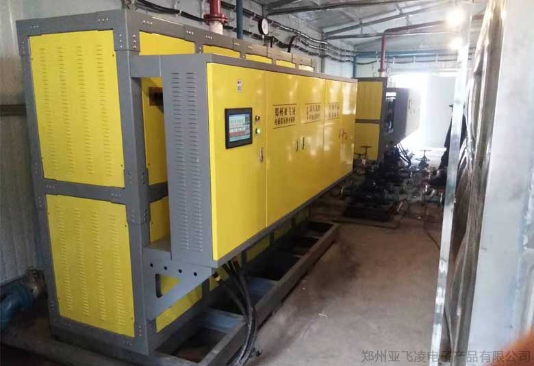 新疆煤礦采暖800KW電磁熱水鍋爐項目